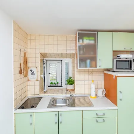 Revelin Apartament *